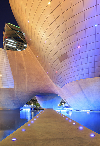 트라이보울 외부 사진